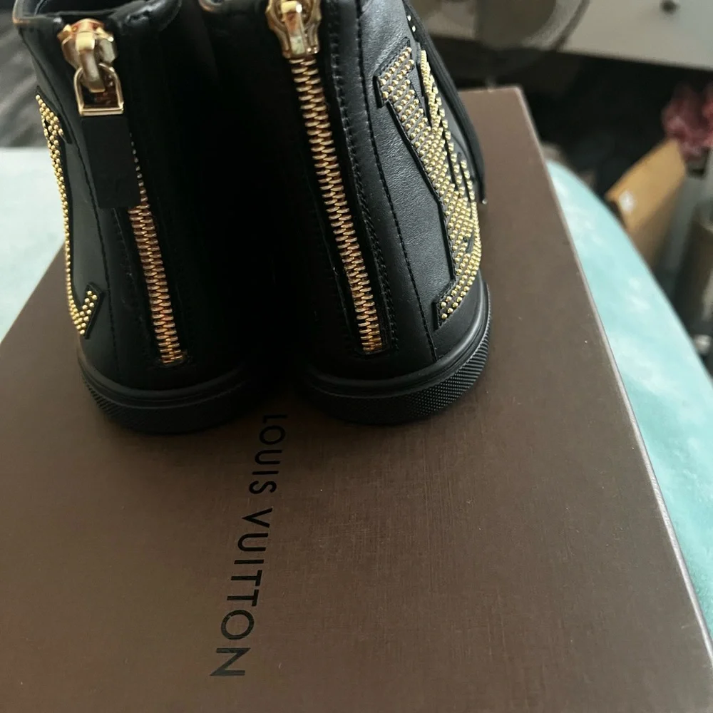 Louis Vuitton Black and Gold Studded booties - Picture 7 of 9